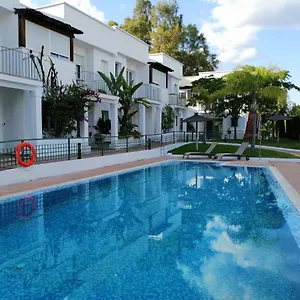 Thegood Brillante Piscina Y Parking Incluido Appartamento Cordova